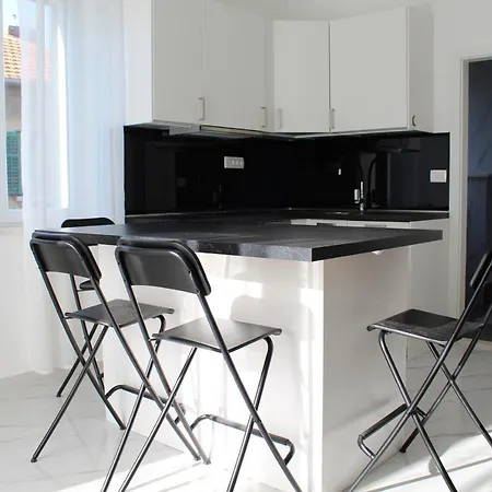 Apartment The Site Split