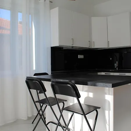 The Site 아파트 스플리트