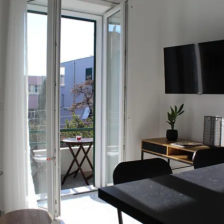 Apartment The Site Split