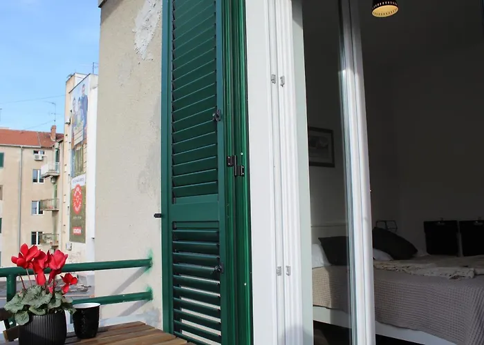 아파트 The Site *