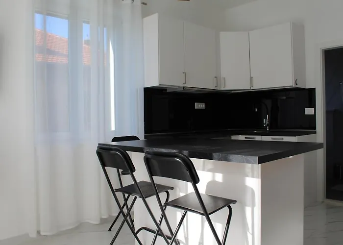 The Site 아파트 스플리트